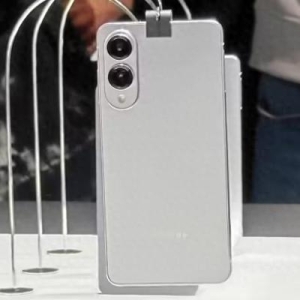 三星Galaxy S25 Edge手机亮相MWC2025，但媒体仍无法上手体验