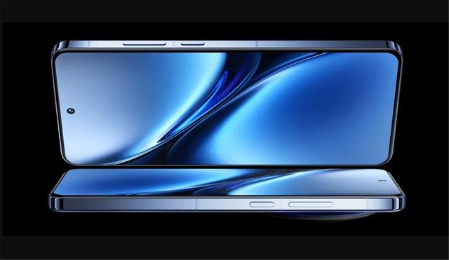 刚公布的这手机，真的要硬刚小米15 Ultra