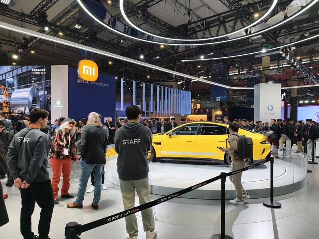 小米MWC狂秀肌肉：手机在海外比iPhone卖得贵，凭什么？