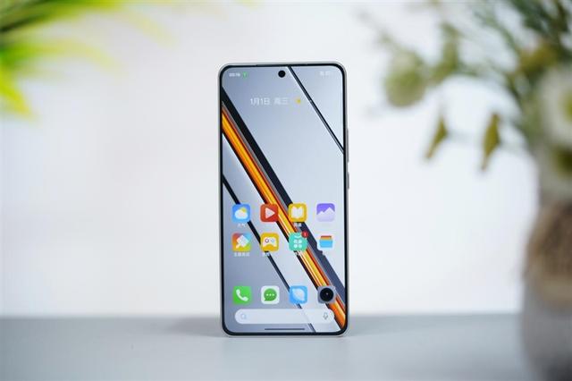 性能、续航双屠夫！真我Neo7 SE评测：2K档最懂年轻人的电竞手机