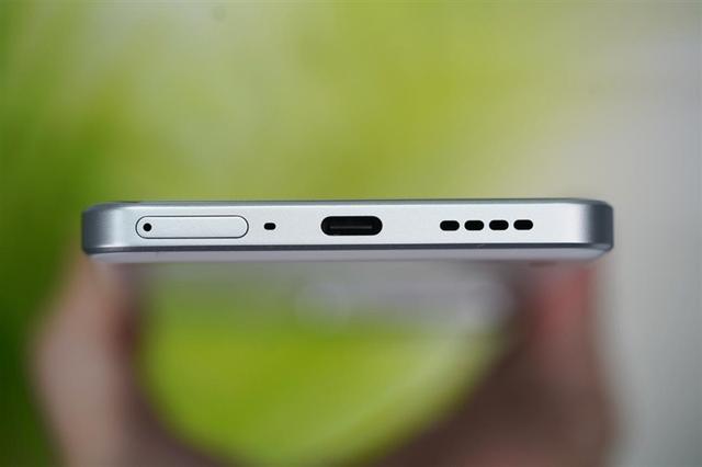 性能、续航双屠夫！真我Neo7 SE评测：2K档最懂年轻人的电竞手机