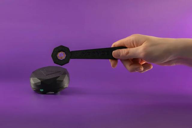 小狗也有智能手机了？MWC25上的黑科技，让我惊掉了下巴