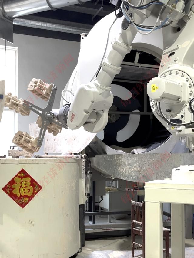 实探央企科研生产一线：从“跟跑”到“领跑”，央企硬核攻破科技“无人区”