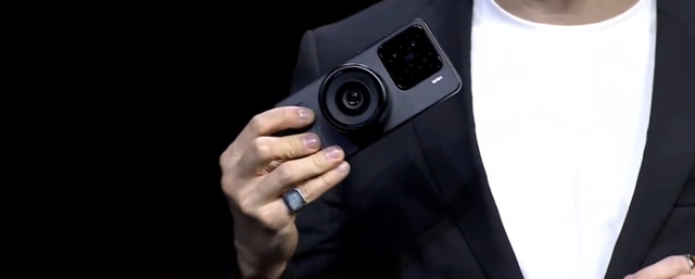 小米手机售价超iPhone，“双Ultra”出海