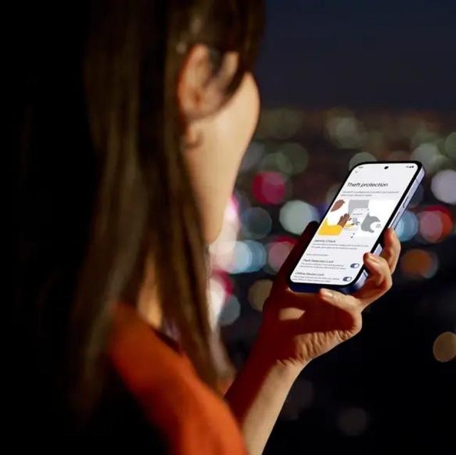 谷歌Pixel 9a手机大量官图曝光：黑白粉紫四款配色，背部接近纯平