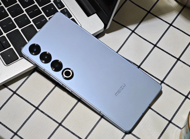 2025“信号特强”的5款手机，512GB也不贵，性能强屏幕护眼