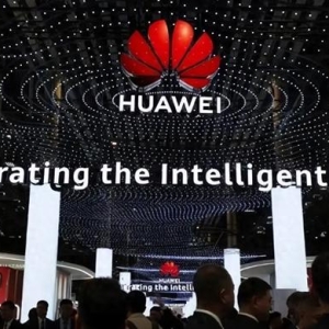 中国手机，在海外“杀疯”了