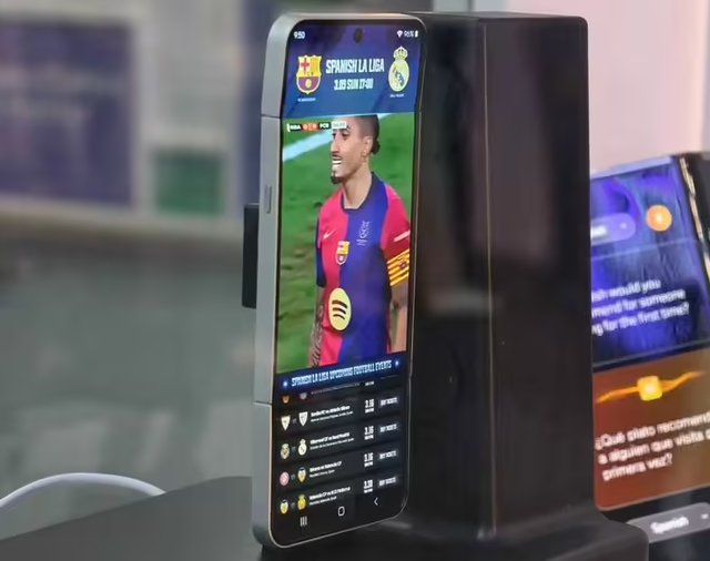 5.75mm、小屏三折、能换镜头！国产手机今年要变天了