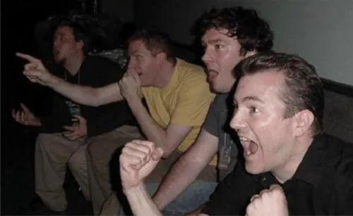 5.75mm、小屏三折、能换镜头！国产手机今年要变天了