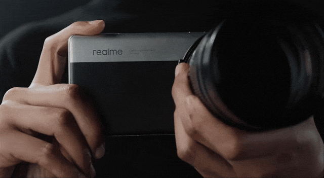 5.75mm、小屏三折、能换镜头！国产手机今年要变天了