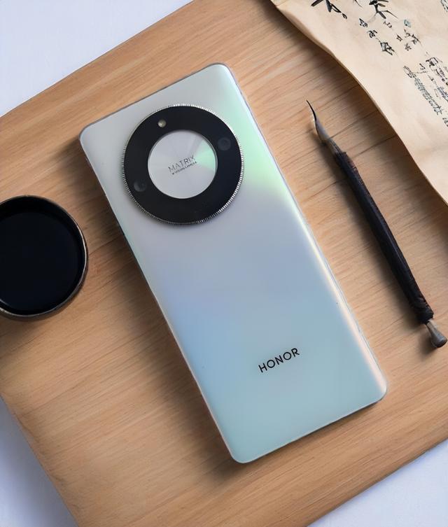 华为、小米、OPPO、vivo，谁是手机市场的真英雄？