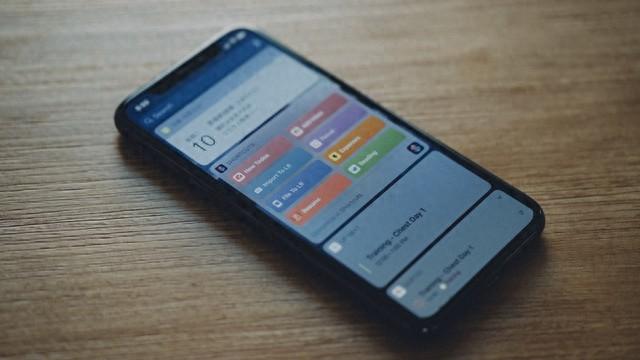 2025手机战力榜：十大旗舰谁主沉浮？实测数据说话！