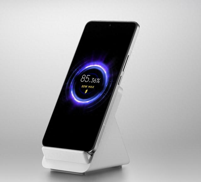 国产手机为何不支持Qi2？为合规「不能用」，技术差「看不上」