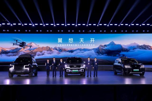 “七姐妹”让位 谁在引领科技股“东升西降”价值重估？