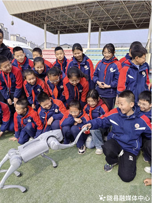 提升科学素质 点燃科技梦想