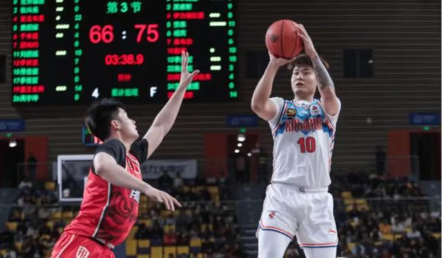 中央台4月4日精彩体育赛事预告 直播新疆南京季后赛