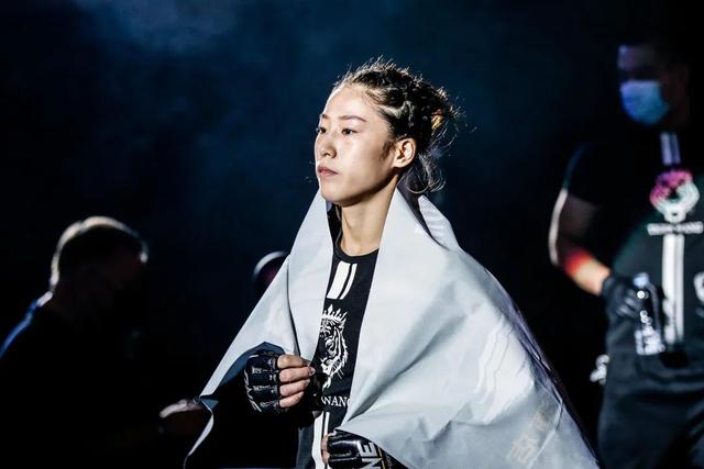 今晚22:30，熊竞楠vs孟博，冠军挑战权之争！