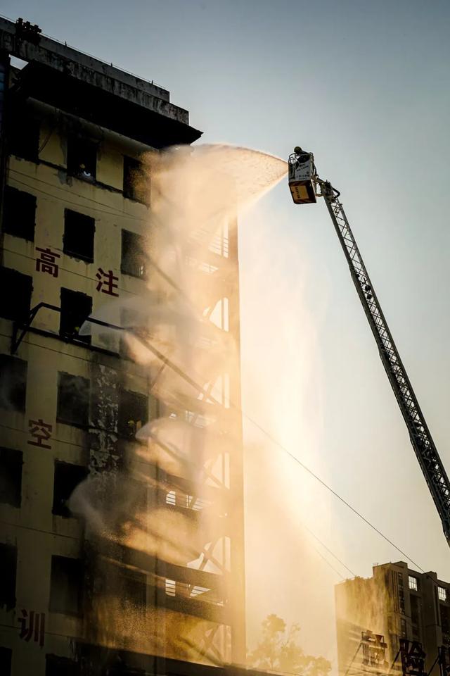 【央视直播预告】直击江苏消防实战化演练现场！